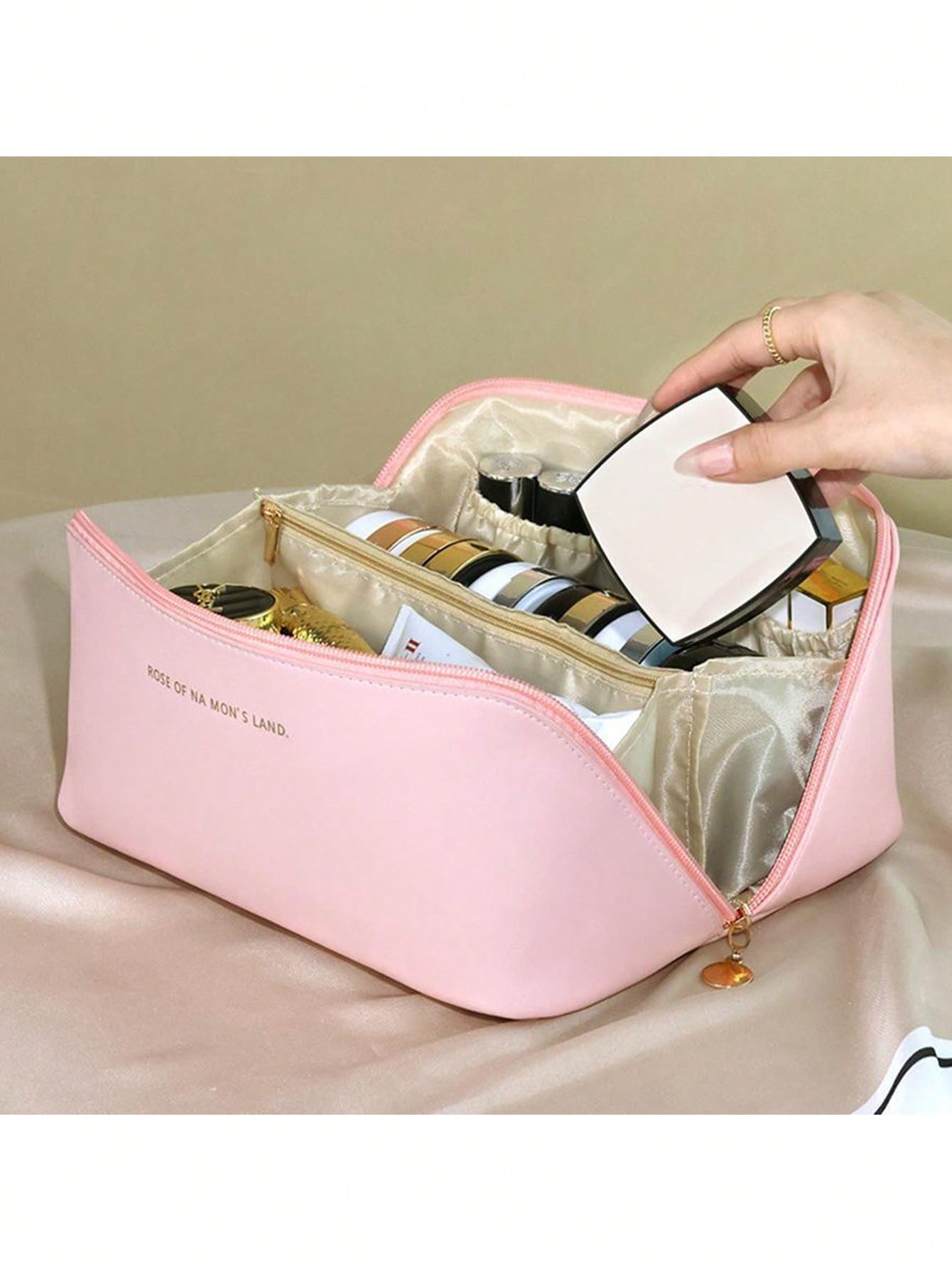 Light Luxury High-End Makeup B - Luxury High End Skincare recension och pris