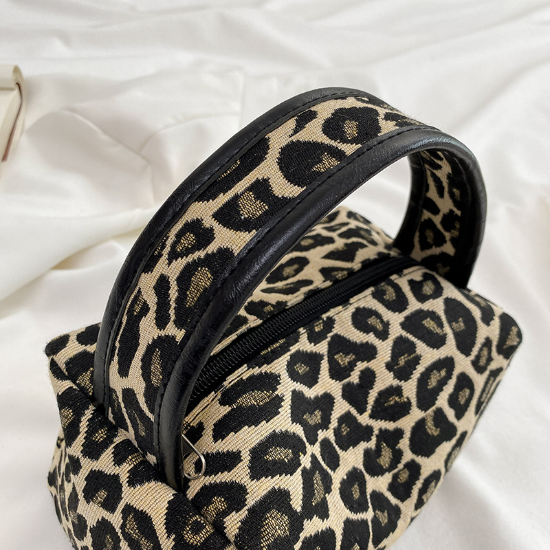Leopard Makeup Bag Luxury  Lar - Luxury Skincare Makeup recension och pris