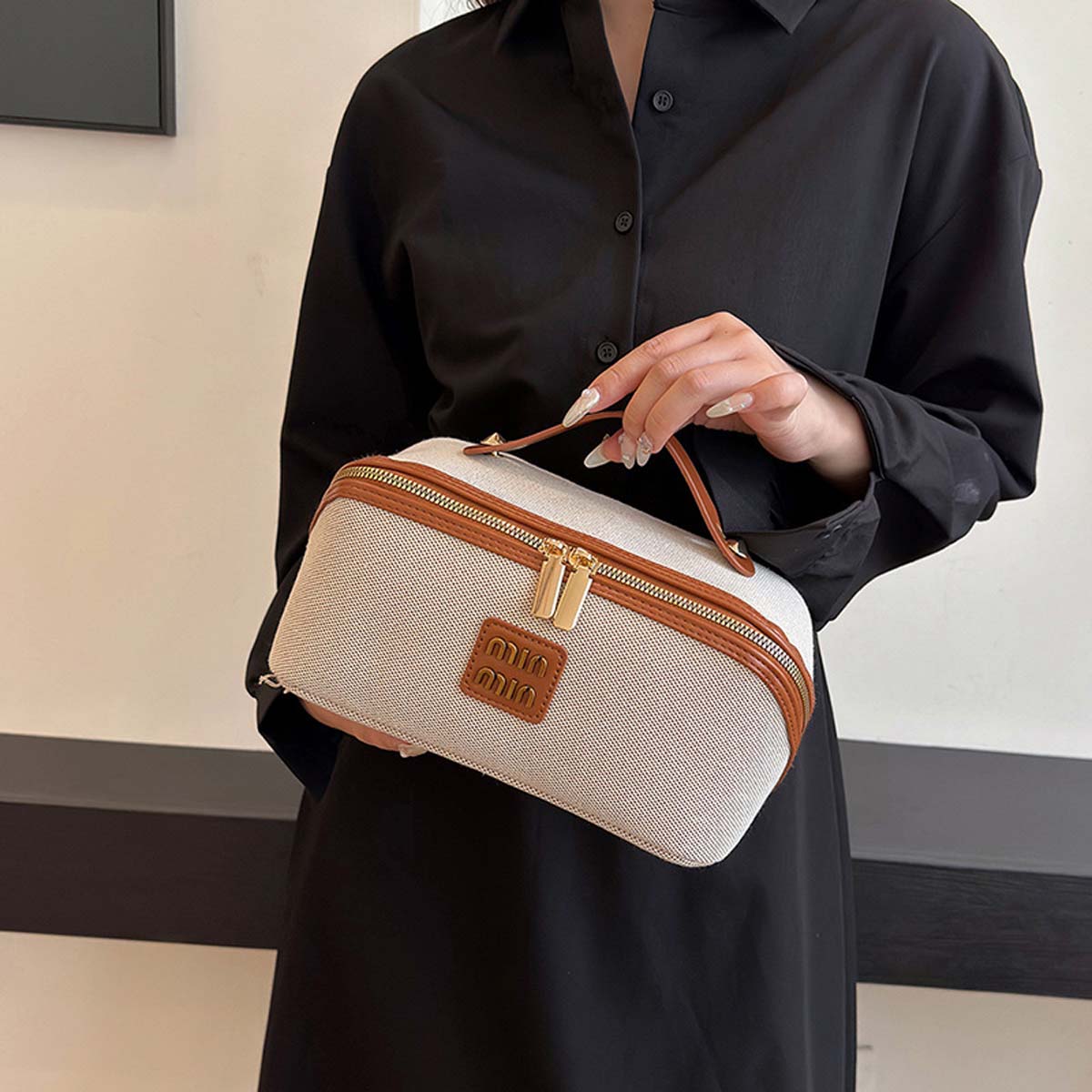 Makeup Bag - Retro Light Luxur - Luxury High End Skincare recension och pris